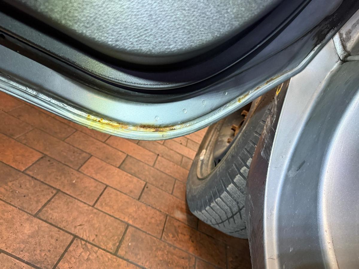 Opel Meriva B BJ10 original T&uuml;r hinten rechts Z179 Silbersee Metallic Rohbau